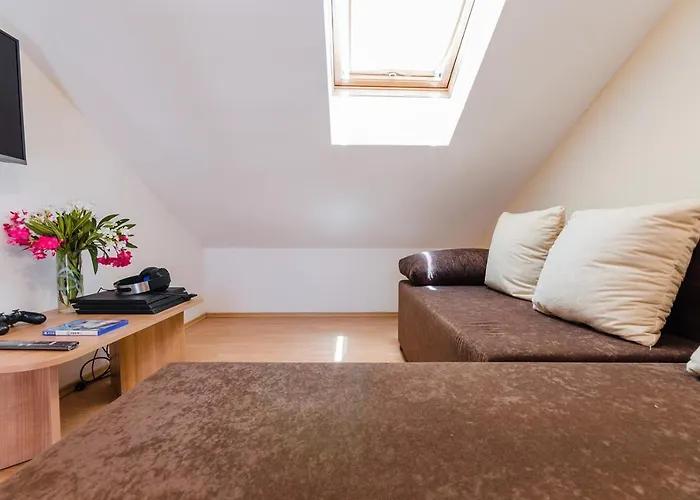 Valentina - Luxurious For 9 People With Xxl Pool And Whirpool * Bribir (Primorje-Gorski Kotar)