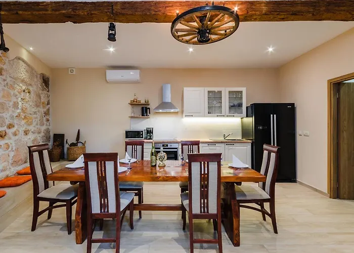 Villa Valentina - Luxurious For 9 People With Xxl Pool And Whirpool Bribir (Primorje-Gorski Kotar)