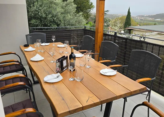 Valentina - Luxurious For 9 People With Xxl Pool And Whirpool Bribir (Primorje-Gorski Kotar)