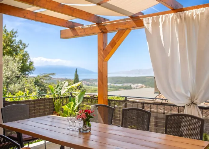 Valentina - Luxurious For 9 People With Xxl Pool And Whirpool * Bribir (Primorje-Gorski Kotar)