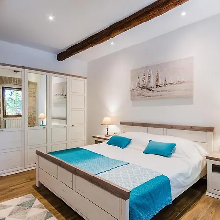 Valentina - Luxurious For 9 People With Xxl Pool And Whirpool Villa