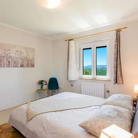 Valentina - Luxurious For 9 People With Xxl Pool And Whirpool * Bribir (Primorje-Gorski Kotar)