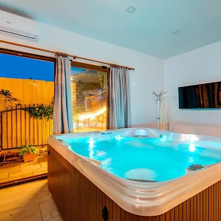 Villa Valentina - Private Pool 10x5, Whirpool And Sea View