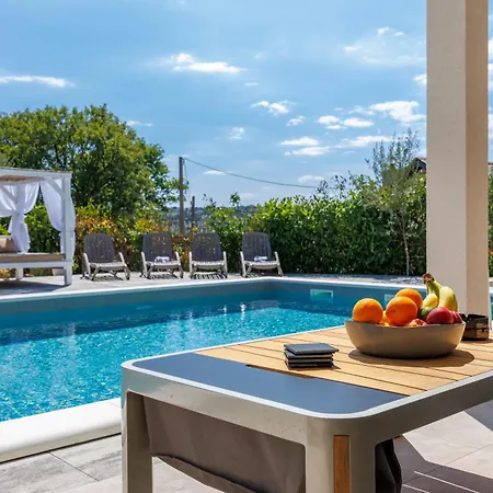 Valentina - Luxurious For 9 People With Xxl Pool And Whirpool Вилла Брибир