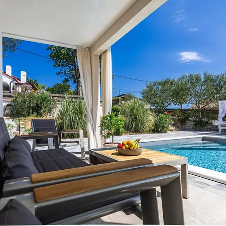 Valentina - Luxurious For 9 People With Xxl Pool And Whirpool Вилла Брибир