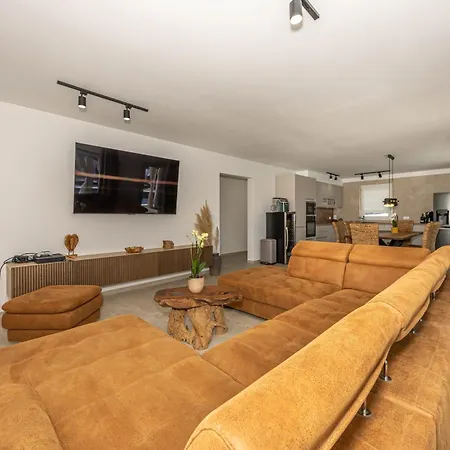Вилла Valentina - Luxurious For 9 People With Xxl Pool And Whirpool Брибир