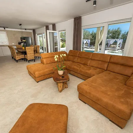 Valentina - Luxurious For 9 People With Xxl Pool And Whirpool Вилла *