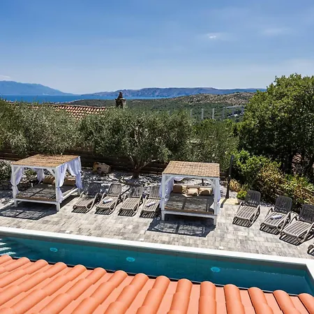 Вилла Valentina - Luxurious For 9 People With Xxl Pool And Whirpool