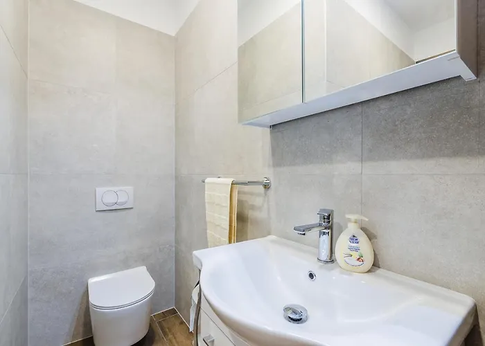 Villa Valentina - Luxurious For 9 People With Xxl Pool And Whirpool *
