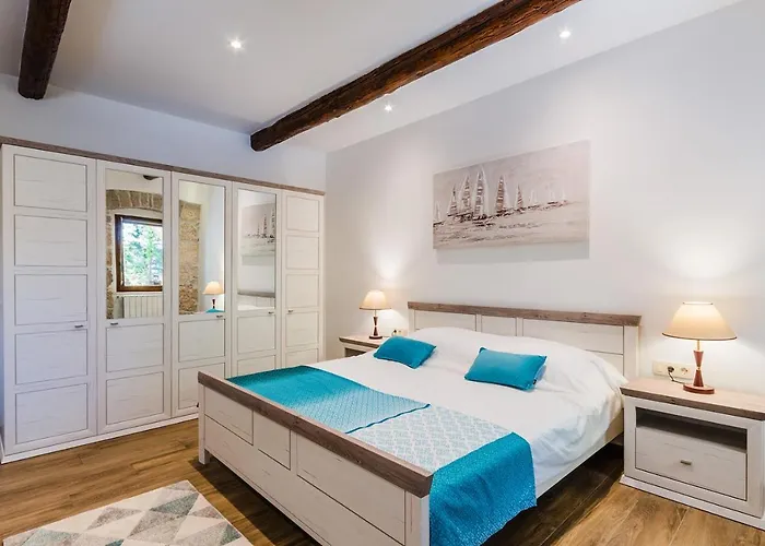 Valentina - Luxurious For 9 People With Xxl Pool And Whirpool Villa