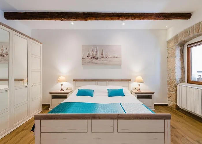 Valentina - Luxurious For 9 People With Xxl Pool And Whirpool Villa