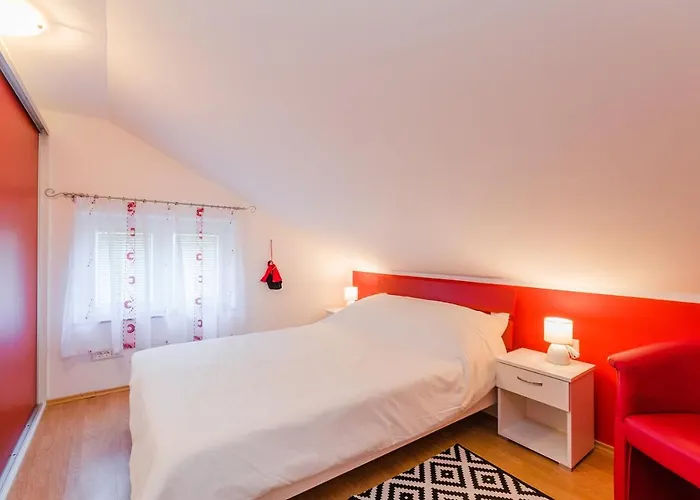 Villa Valentina - Luxurious For 9 People With Xxl Pool And Whirpool *