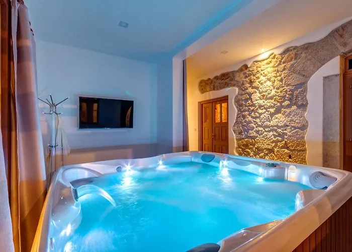 Villa Valentina - Luxurious For 9 People With Xxl Pool And Whirpool