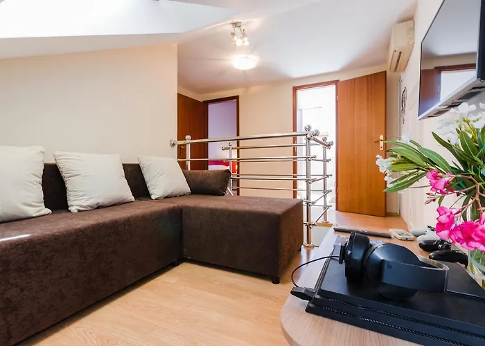 Valentina - Luxurious For 9 People With Xxl Pool And Whirpool Bribir (Primorje-Gorski Kotar)
