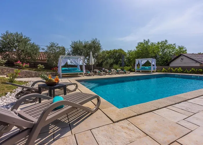 Villa Valentina - Luxurious For 9 People With Xxl Pool And Whirpool *