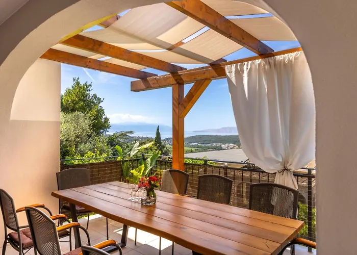 Valentina - Luxurious For 9 People With Xxl Pool And Whirpool * Bribir