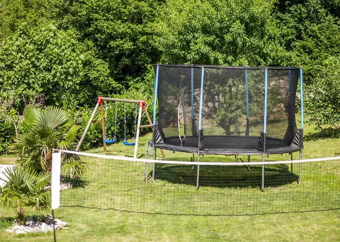 Valentina - Luxurious For 9 People With Xxl Pool And Whirpool *